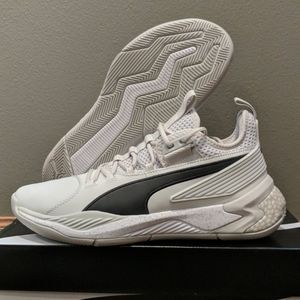 (SOLD) Uproar Core Basketball Shoes